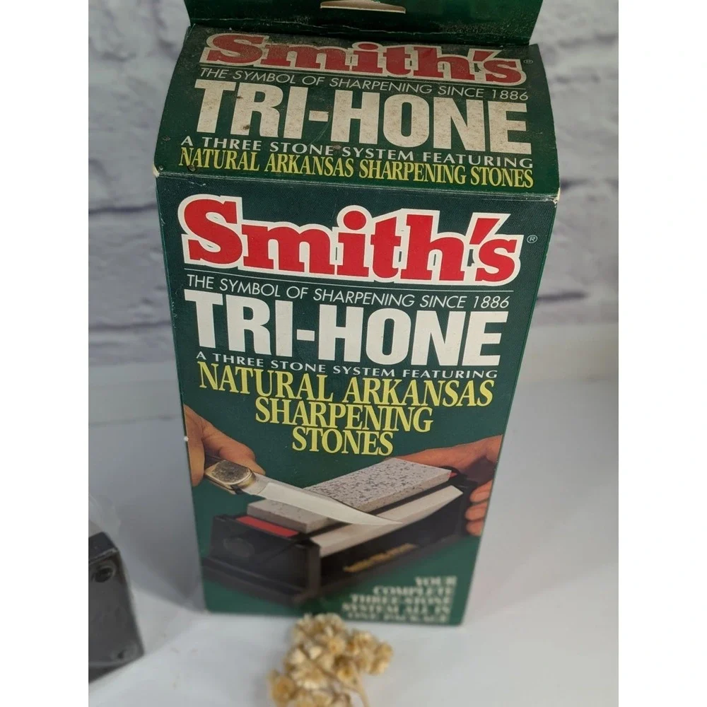 NIB🚨Smith's Tri-Hone Vintage 3-Stone Sharpening System w/ Honing Oil 6